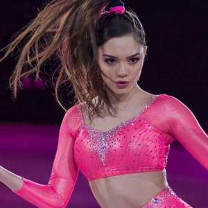 Фигуристка Медведева показала 